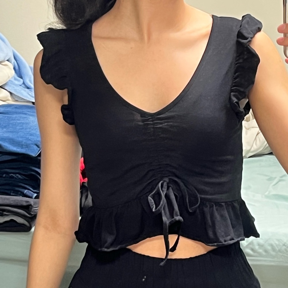 Black Frill Crop Top